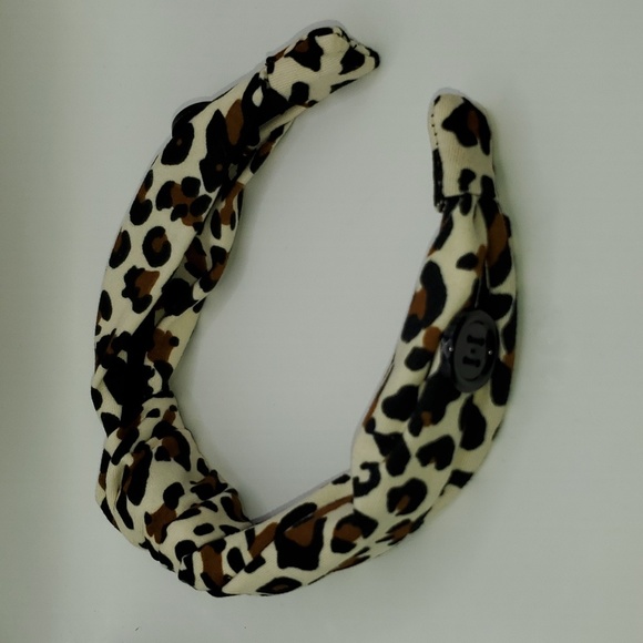 Leopard Print Headband with a Knot at the top - Picture 3 of 6